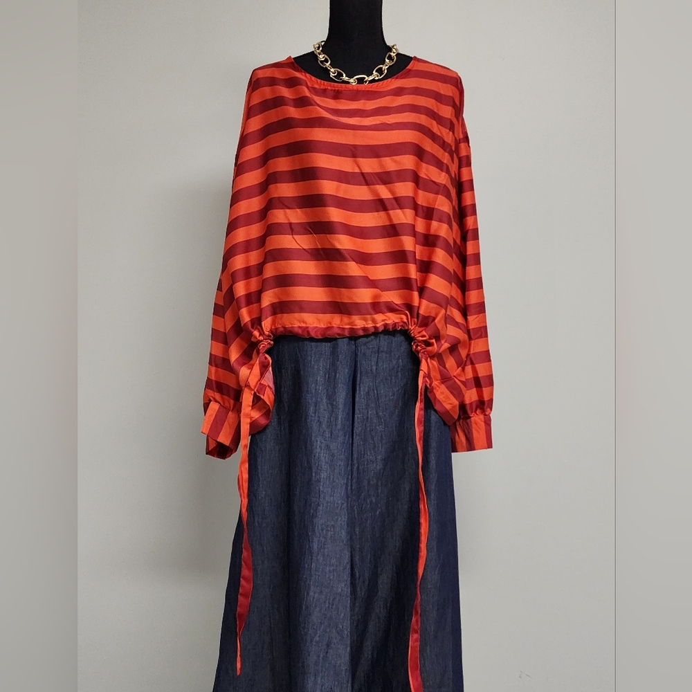 Long-Sleeve Drawstring Blouse Future Collective - image 4